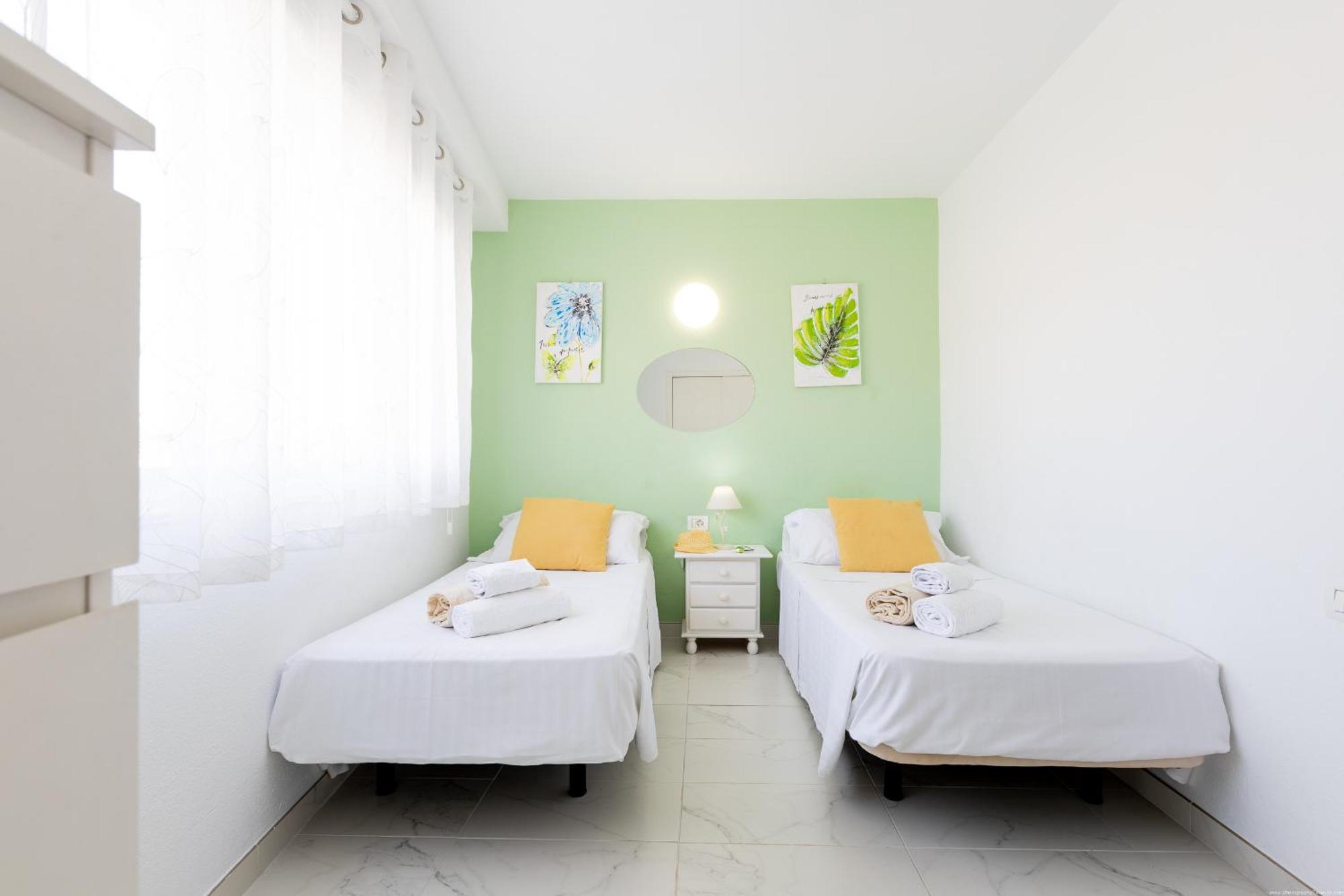 313 Comfortable! Lasamericas, Swimming Pool,Wi Fi Playa de las Americas  Bagian luar foto