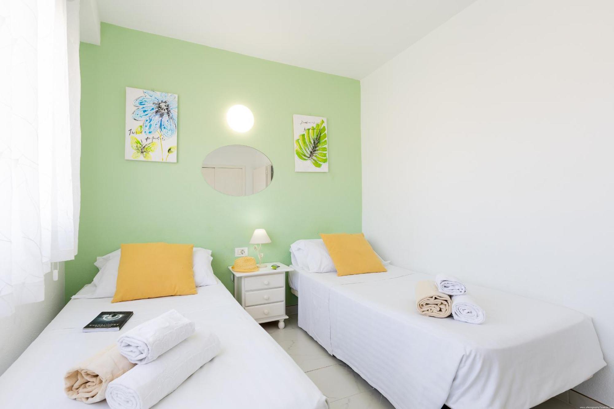 313 Comfortable! Lasamericas, Swimming Pool,Wi Fi Playa de las Americas  Bagian luar foto